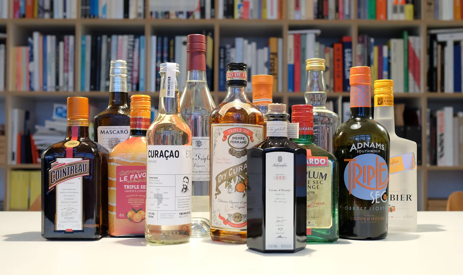 Oranjebitter: waar komt dit Koningsdag-drankje vandaan? Oranjebitter: waar komt dit Koningsdag-drankje vandaan?